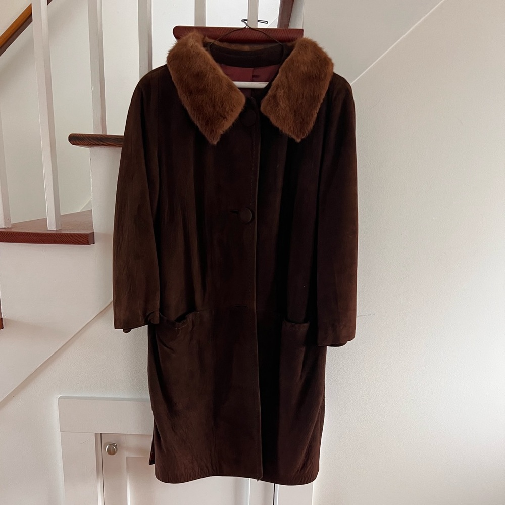 Vintage Suede Coat w. Faux Fur Collar, Ombré Suede Lining